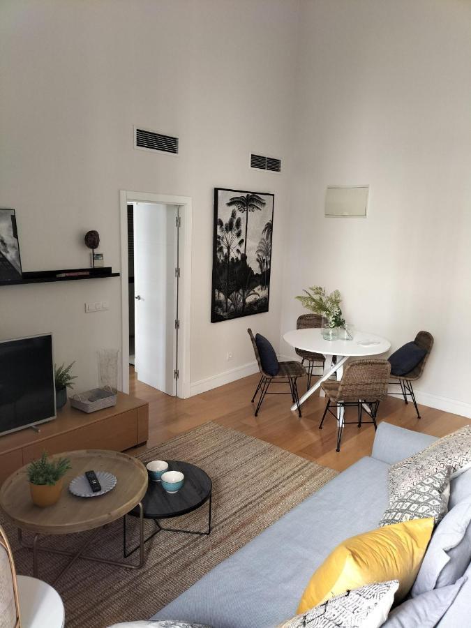 Coqueto Apartamento Junto A La Catedral De Malaga. Lägenhet Exteriör bild